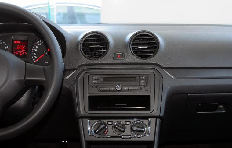 6万公里的捷达和8万公里的雪佛兰景程，4万多适合13年的哪台车