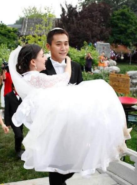 谢娜和刘烨在一起几年,谢娜和刘烨在一起时几岁