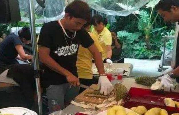 泰国榴莲自助餐厅,泰国最高楼榴莲自助餐厅