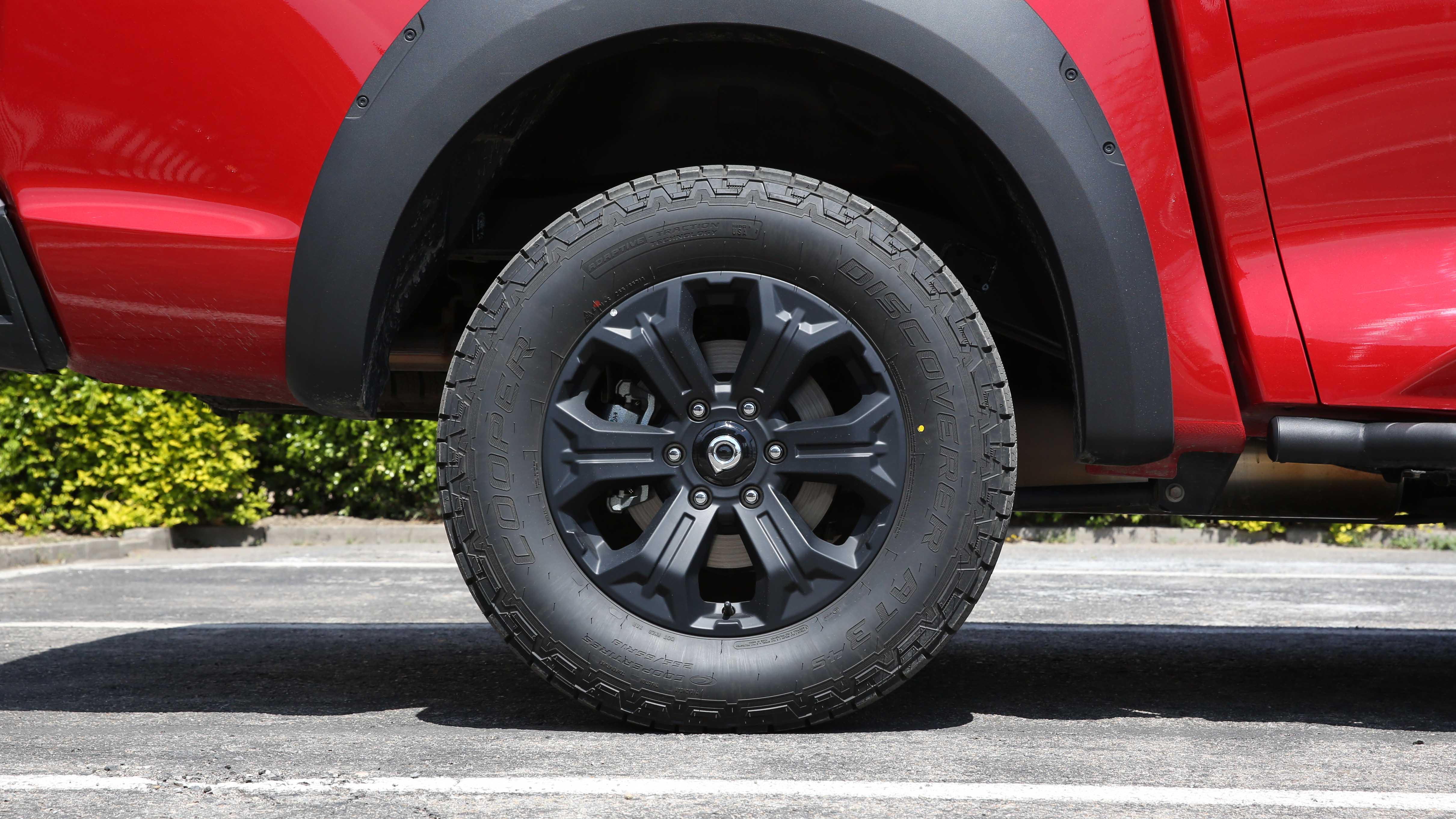 长城野炮黑色,长城越野炮最高版本是哪一款