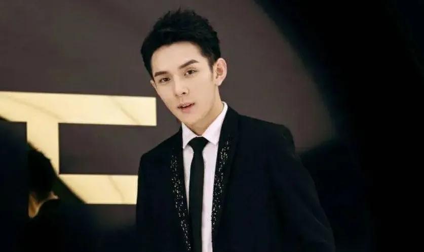 omg李佳琦谈合作,omg李佳琦成名视频