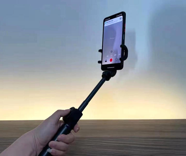 带遥控自拍支架最新款拍摄神器,便携自拍杆神器