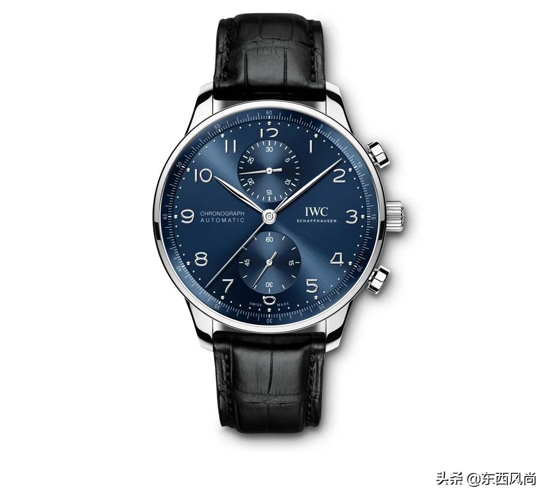 一件修身白衬衫,一件精致白衬衣的魅力