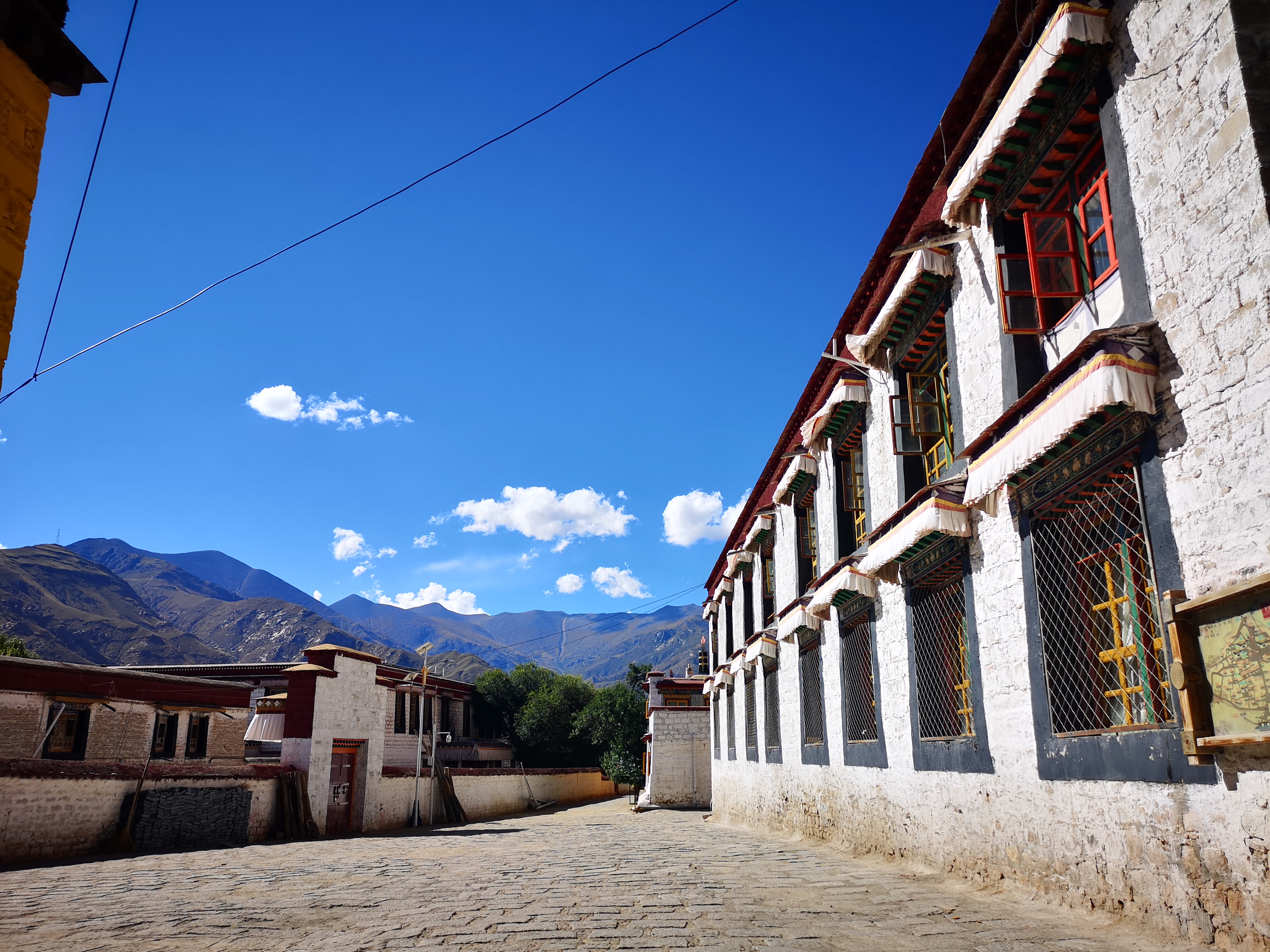 原来西藏的美景在藏西,去一趟西藏吧