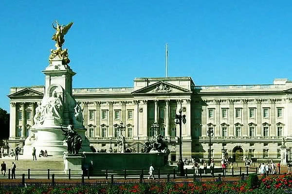 伦敦白金汉宫周边半日游,英国伦敦打卡地方