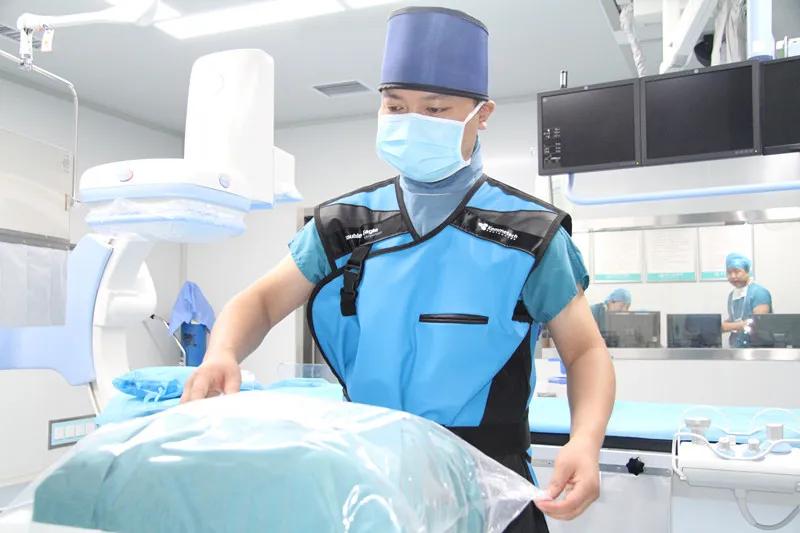 突发右侧偏瘫失语一个月,偏瘫突然失语