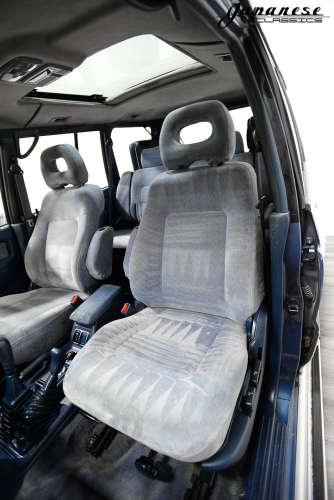 国外91年二手三菱帕杰罗标配电子悬挂20年前就能调整驾驶模式