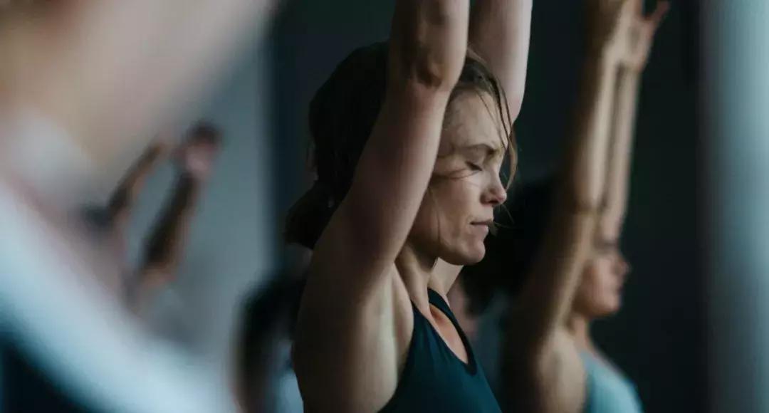 lululemon现在是第几大运动品牌,lululemon是快时尚品牌吗