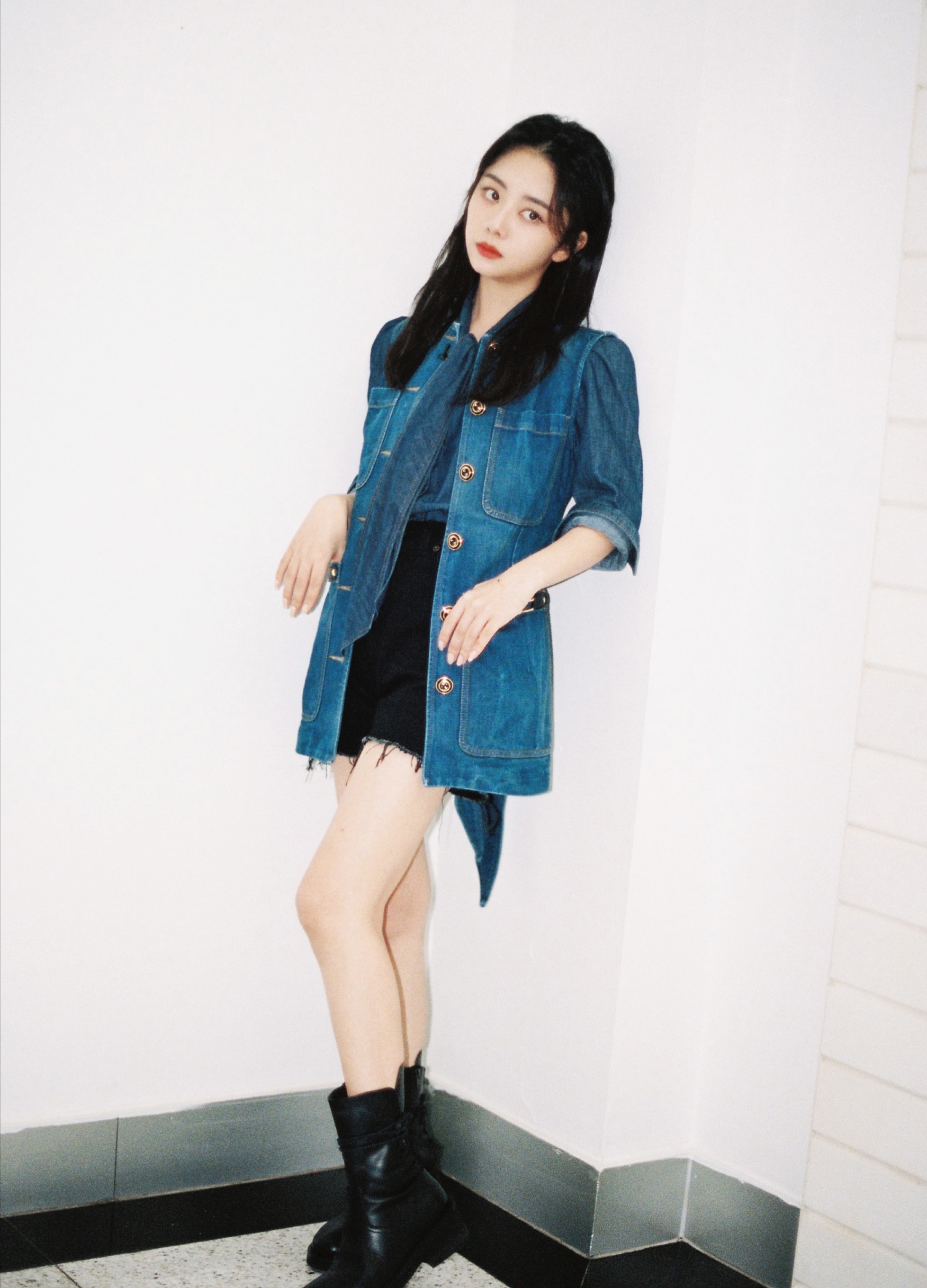 谭松韵刘昊然好看,谭松韵酷飒造型