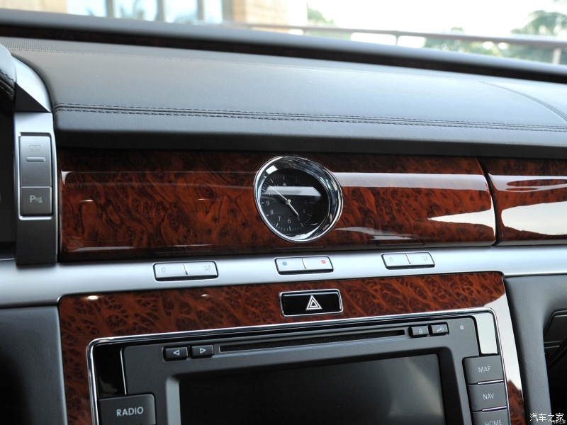 德累斯顿铜雕塑,德累斯顿的国宝级建筑