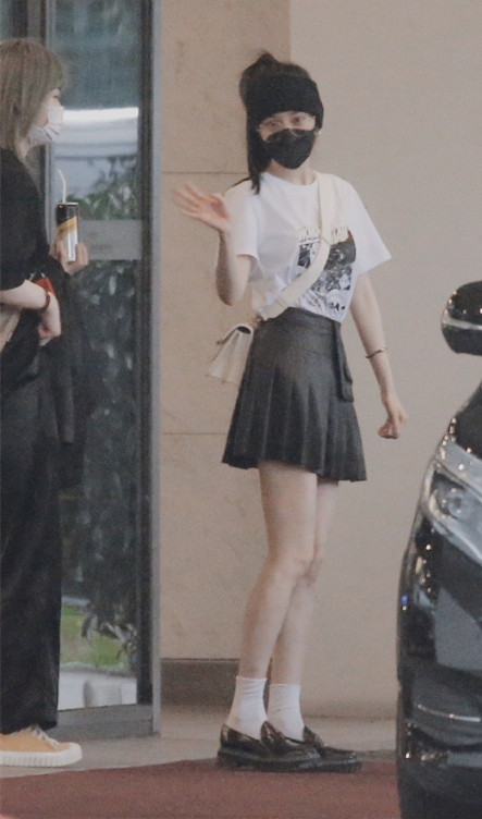 刘诗诗穿星钻长裙不惧严寒,刘诗诗穿搭秋冬款