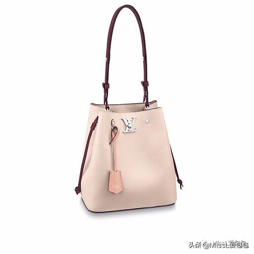 十二星座的包包口红高跟鞋,十二星座专属包包什么牌子好