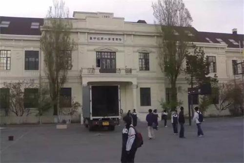 哈尔滨市最美的中学,洗尽铅华芳华依旧