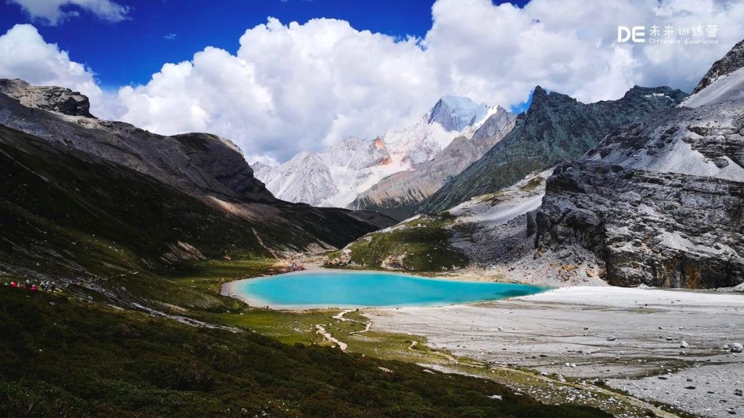 一个不会读书的人要怎样改变一生,读书的人能过一万种人生