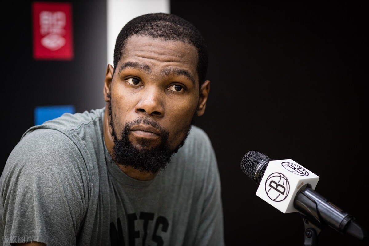 詹姆斯收入连续7年登顶nba,詹姆斯吸金视频