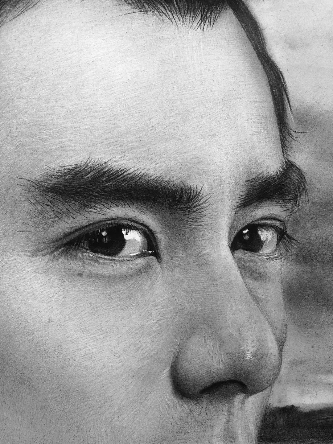 画一幅素描100万笔,胡歌、李现、迪丽热巴在他笔下全都画活了