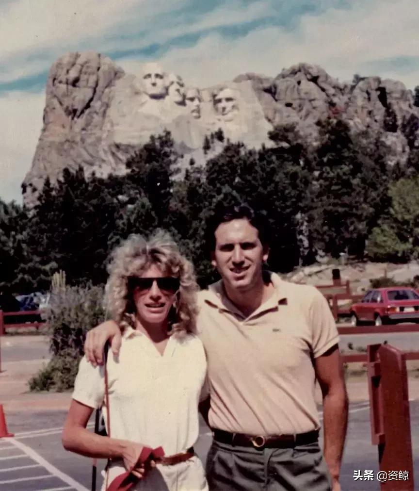 星巴克创始人舒尔茨励志视频,星巴克创始人谈创业