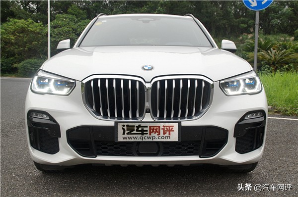 豪华suv对比测试宝马x5,性能优秀驾趣十足的宝马x5