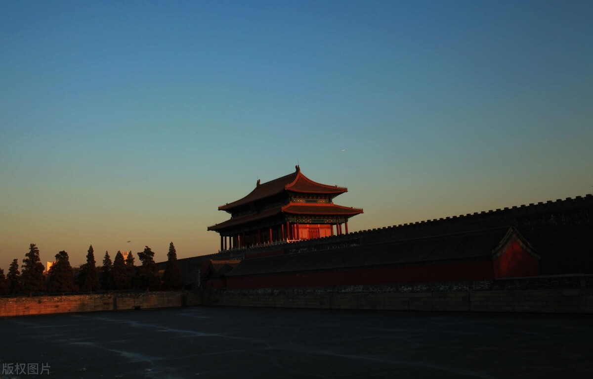 嘉庆皇帝腐败衰败,勤政节俭道光皇帝