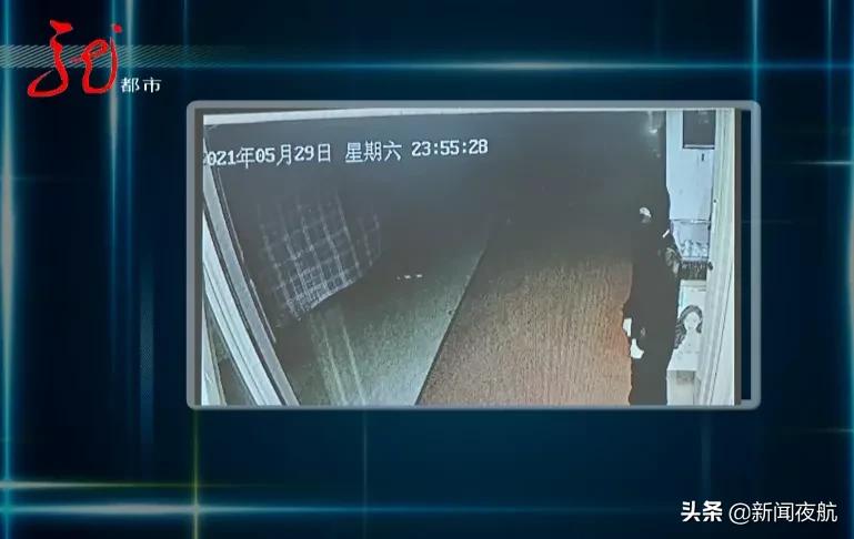 哈尔滨一商场内多家商铺被盗,哈尔滨一金店手镯被偷梁换柱