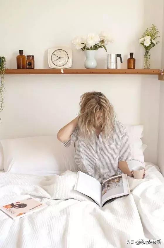 卧室太小放不下写字台,卧室太小放不下衣柜试试这样做