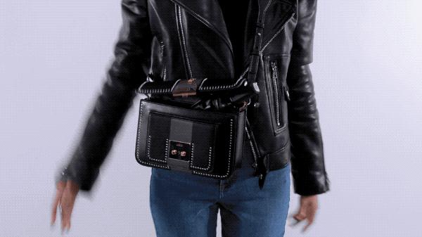 这把小黑伞3折卖89元一把，却有施华洛世奇水晶伞扣，太嚣张了吧