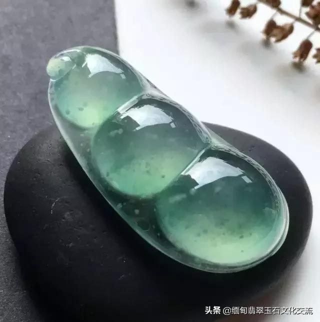 翡翠雕刻房子造型寓意,翡翠雕刻蚂蚁和虫子寓意