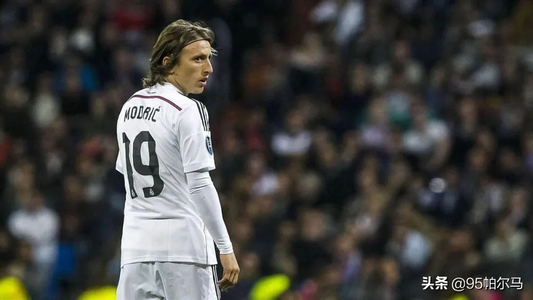 皇马官方历史最佳阵容,皇马公布新赛季球衣号码