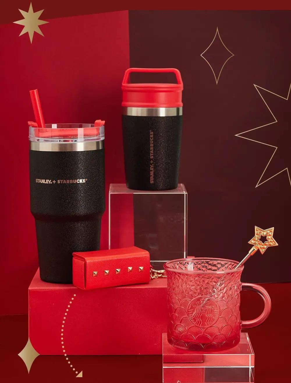 被星巴克的圣诞款设计，“闪”到了