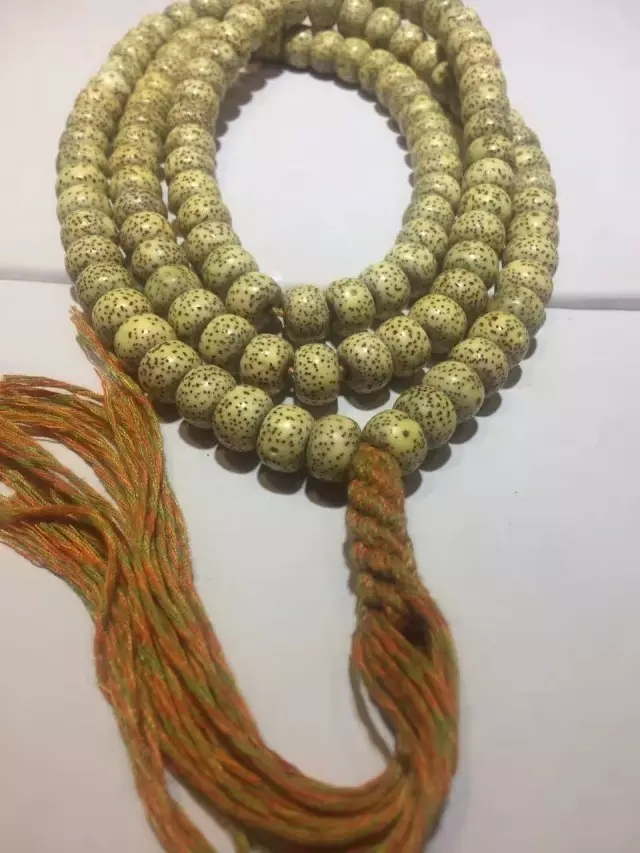 还在为摆盘而犯愁吗,文玩手串穿绳打结方法视频教程