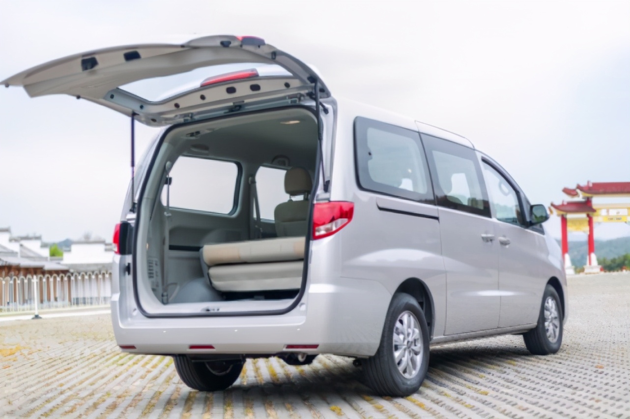 新款江淮瑞风m4多少钱一辆,新款江淮瑞风m4高配版