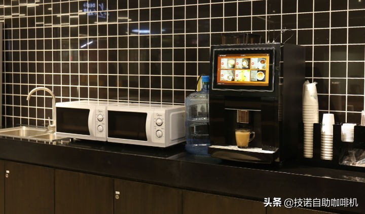 疫情下实体店咖啡店如何自救,疫情期间自动售货机怎么发展