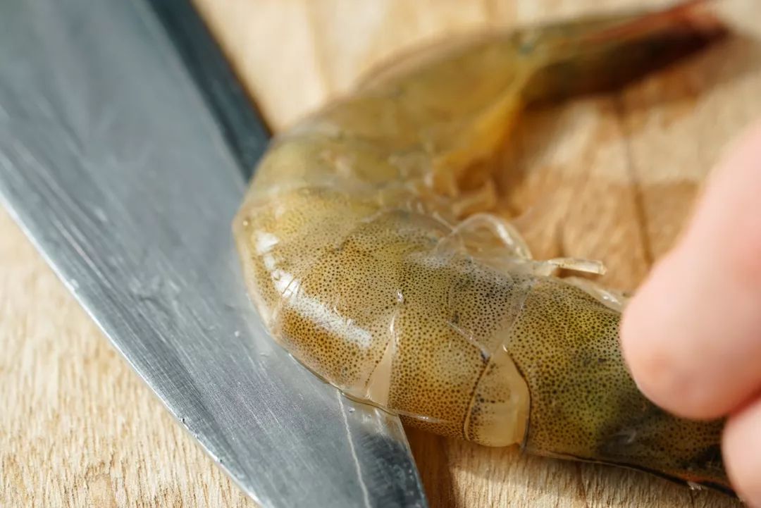 虾怎么做干锅虾简单又好吃,虾壳都能吃的干锅虾家常做法