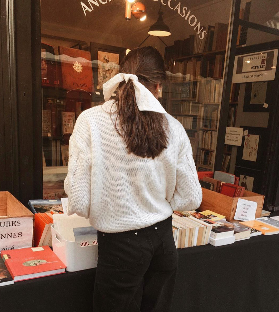 一条丝巾有多种搭配方法,丝巾的十种搭法