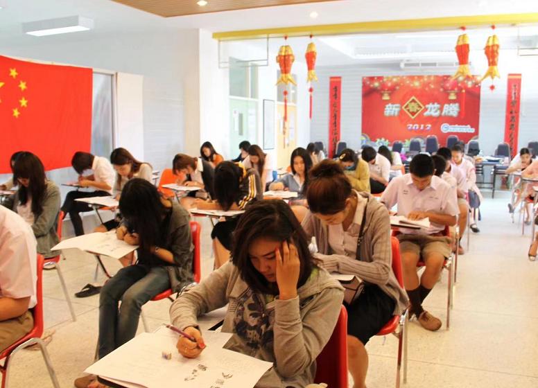 大学挂科多父母陪读有用吗,儿子大学期间老挂科家长要陪读吗