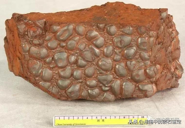 月球陨石与地球矿石的区别,月球陨石和矿石有什么区别