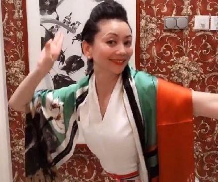 朱军姜昆师胜杰艺术人生完整版,朱军已现老态