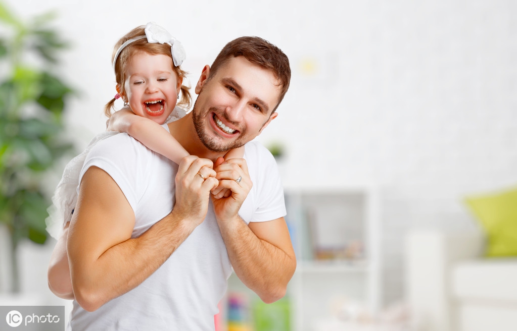 物理高中必修二平抛运动怎么分析,高一物理必修二平抛运动讲解视频