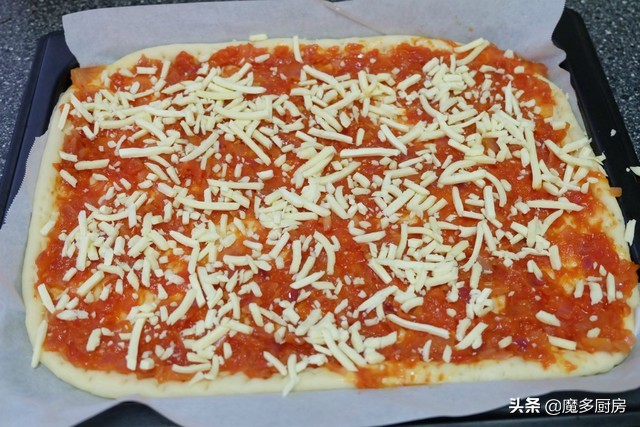 自制披萨的超简单做法,自制披萨最简单的方法