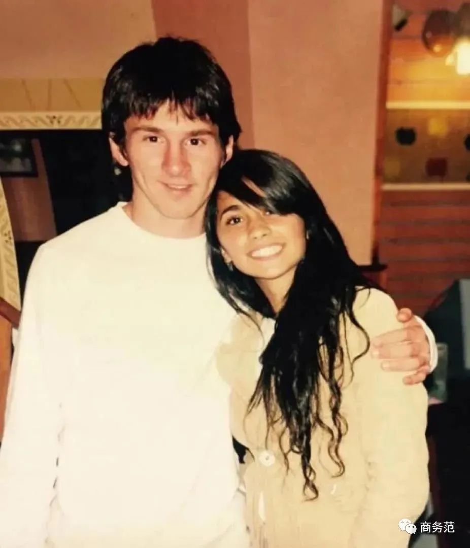 17岁梅西首秀照片,梅西34岁首战刷爆3项纪录