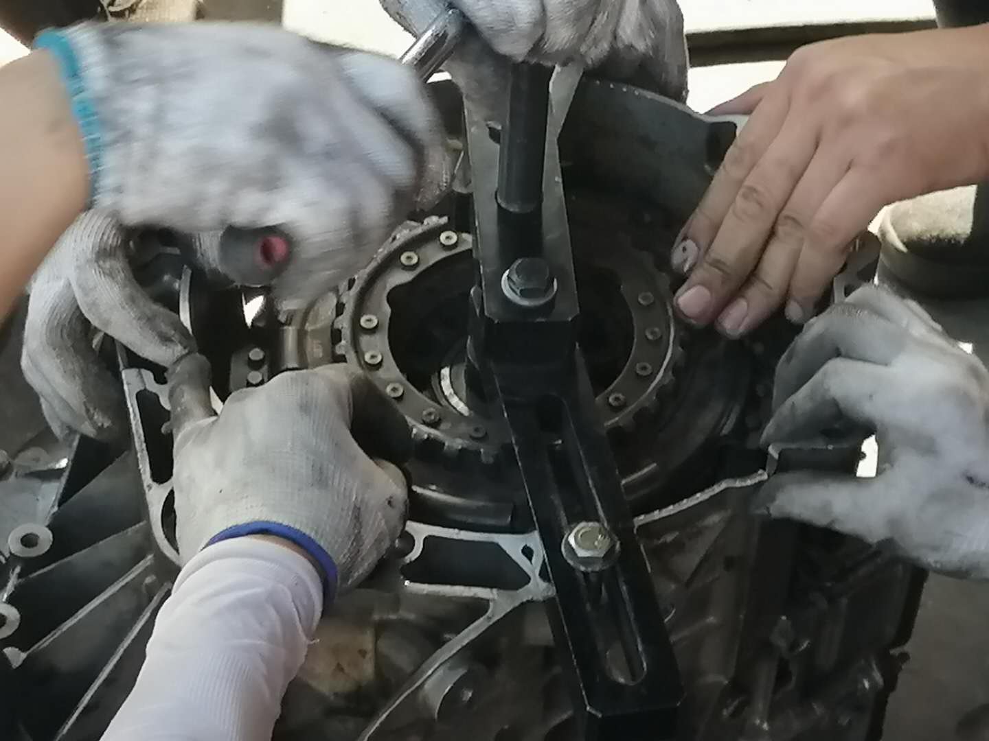 14款帕萨特干式双离合维修,帕萨特dq200能换湿式的双离合吗