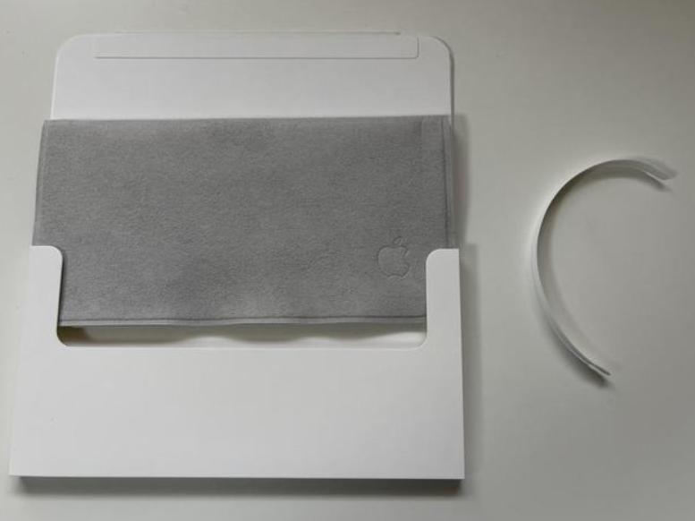 苹果公司赠送的这个赠品，不要乱丢了，小小的一个可以卖145元