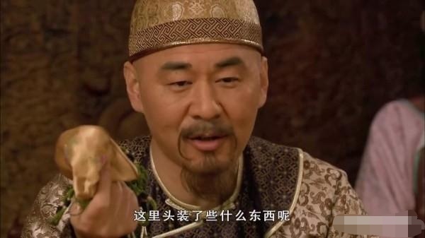 甄嬛传太后赏赐给华妃步摇片段,甄嬛第一次的赏赐都有什么