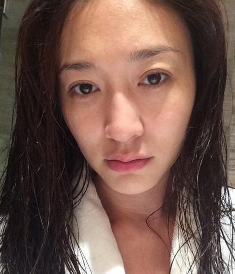 如何改善皮肤出油毛孔粗大等问题,夏天毛孔粗大爱出油怎么办