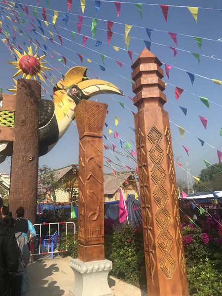 鑺掑競鍜岃吘鍐茬憺涓藉摢涓ソ,鑵惧啿鐟炰附鑺掑競瑗垮弻鐗堢撼