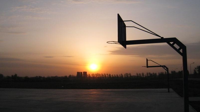 户外运动的“马歇尔”,露营、登山和打篮球必备,米粉:全能战士