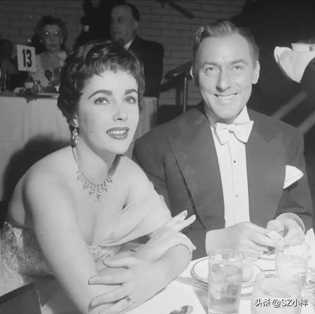 伊丽莎白泰勒传奇人生,伊丽莎白泰勒戴钻石