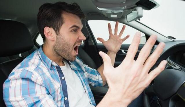 在马路上遇到路怒症司机怎么办,遇到路怒该如何处理
