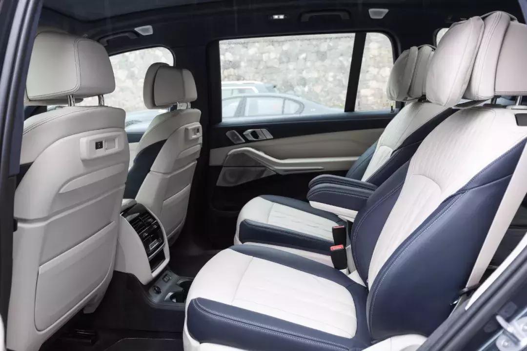 宝马x8suv试驾,宝马全新轿跑型suv