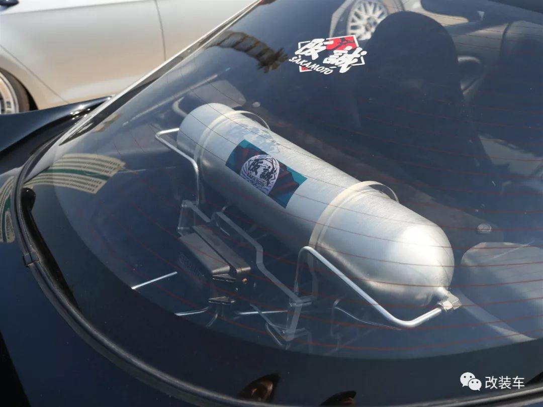 改装车聚会,改装车齐聚车展